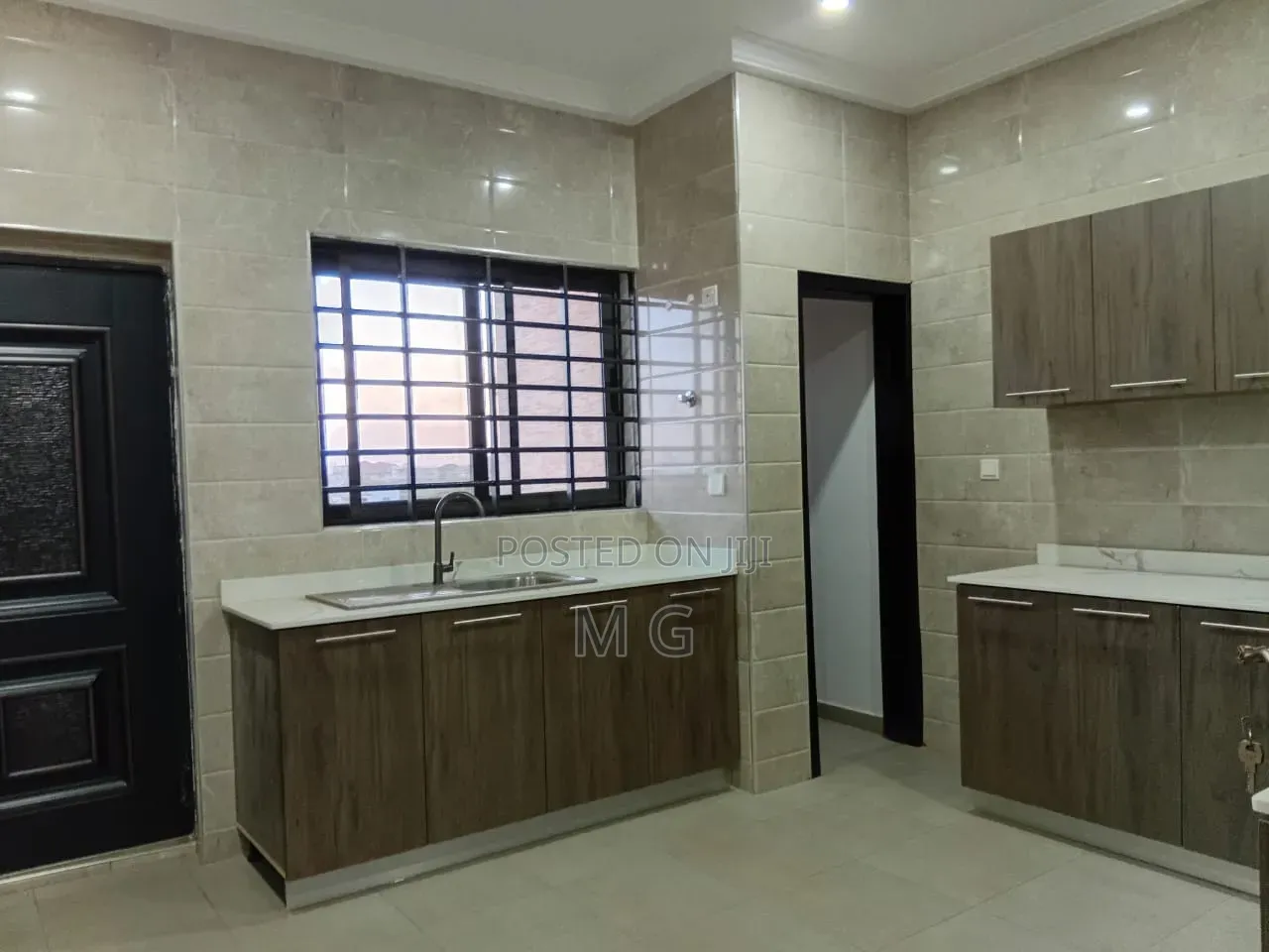 2bdrm Apartment in Tdc Housing Estate, Tema Metropolitan for rent