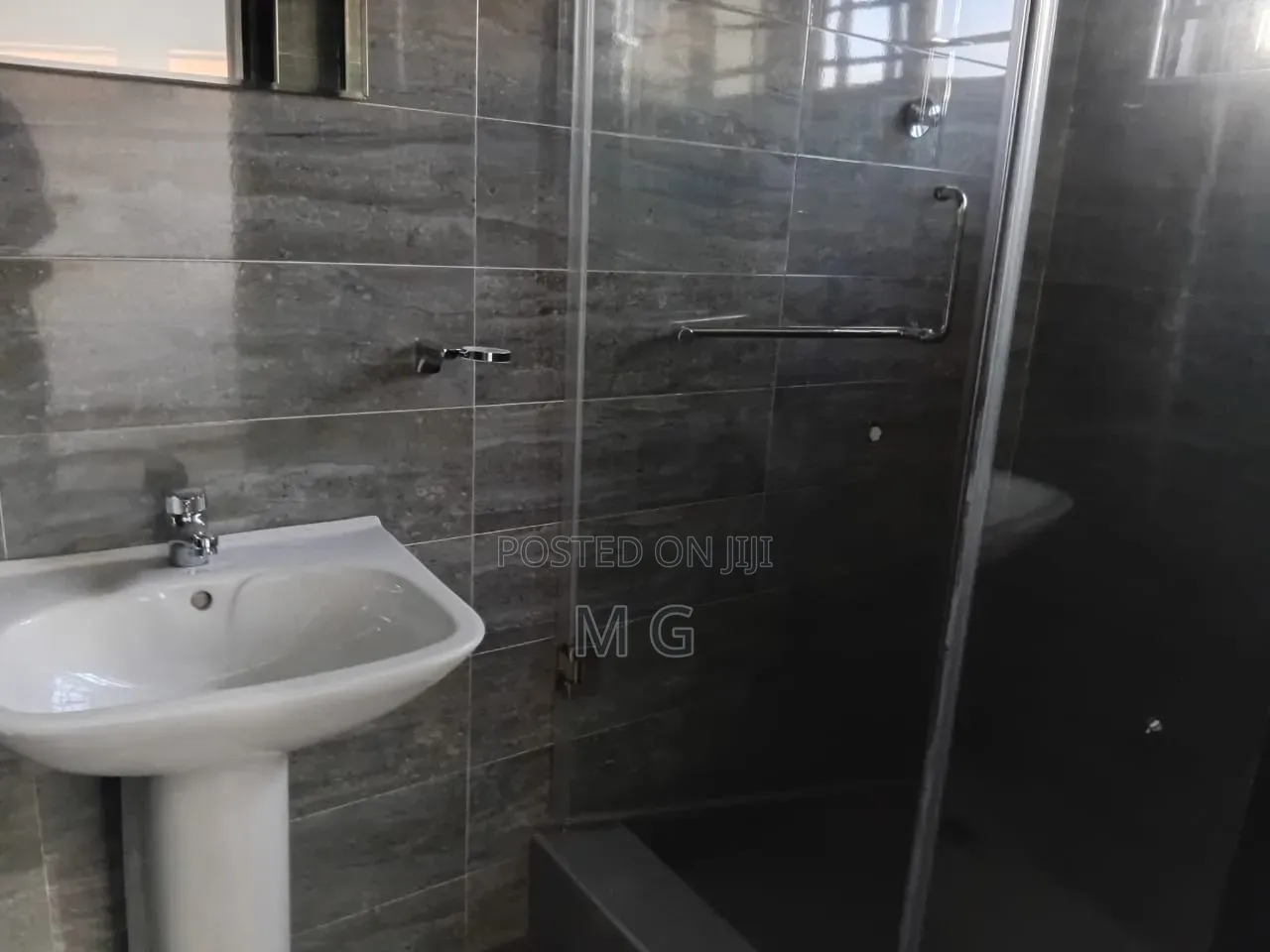 2bdrm Apartment in Tdc Housing Estate, Tema Metropolitan for rent