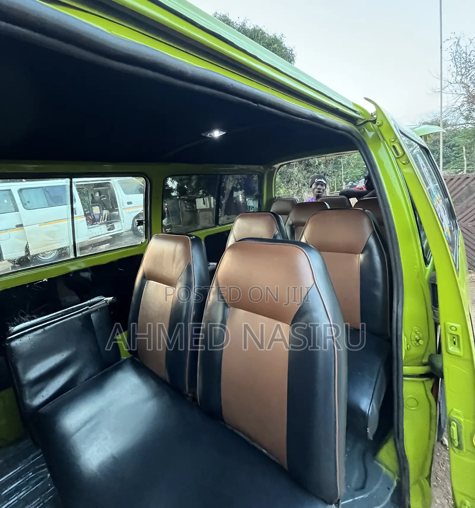 Toyota HiAce 2010 Green
