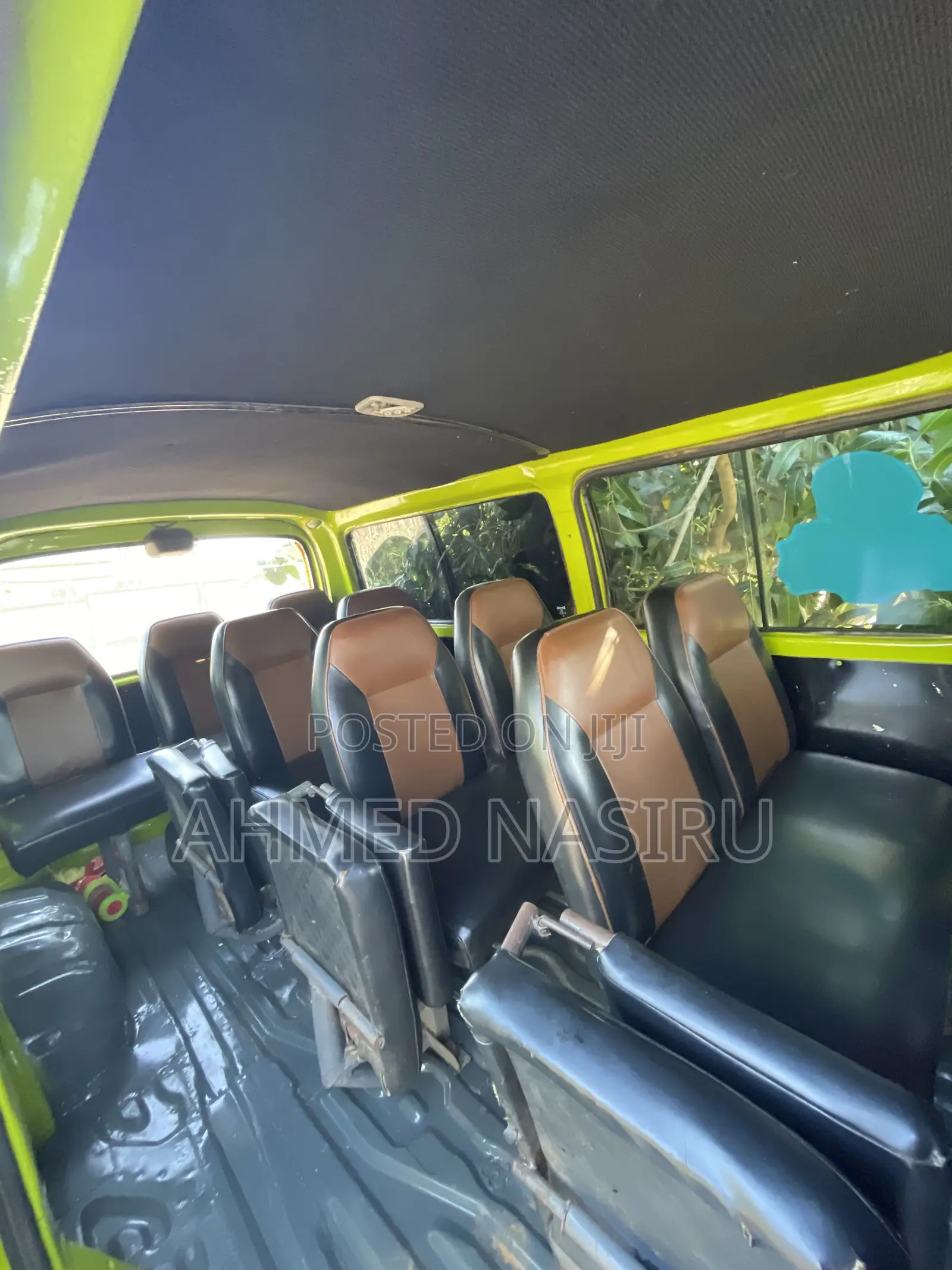 Toyota HiAce 2010 Green