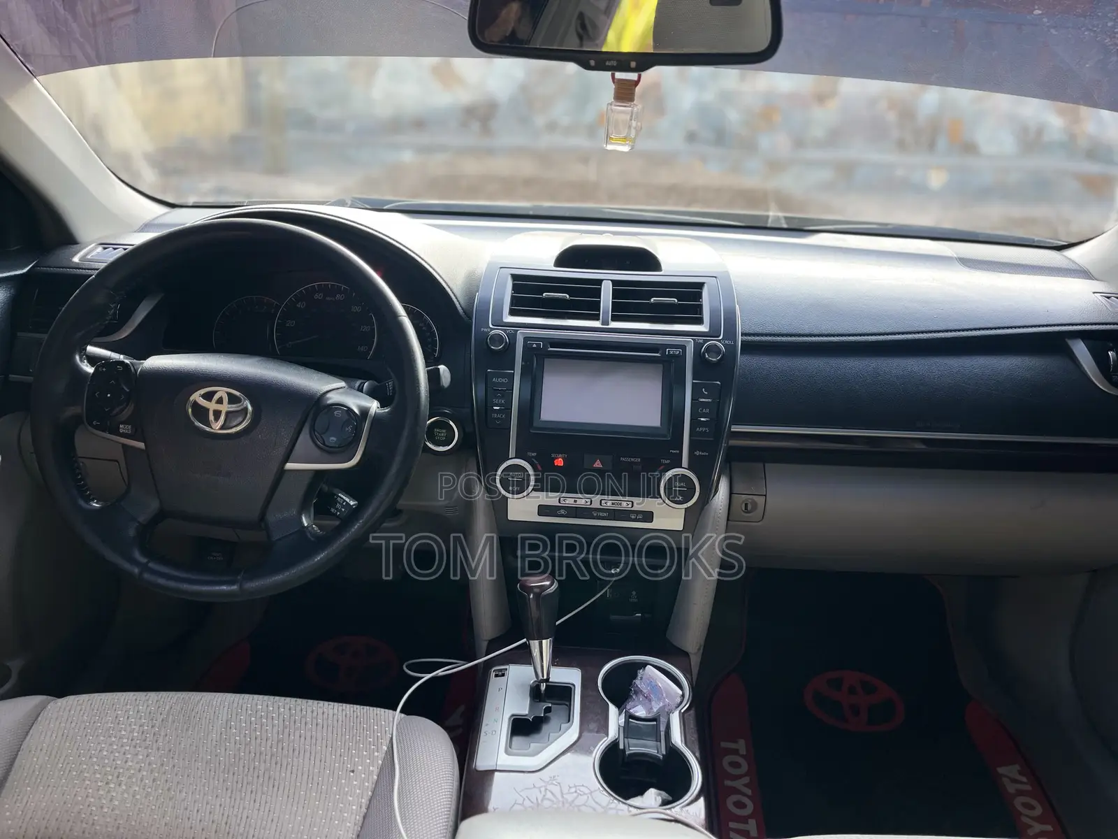 Toyota Camry XLE 4dr Sedan (2.5L 4cyl 6A) 2014 Black