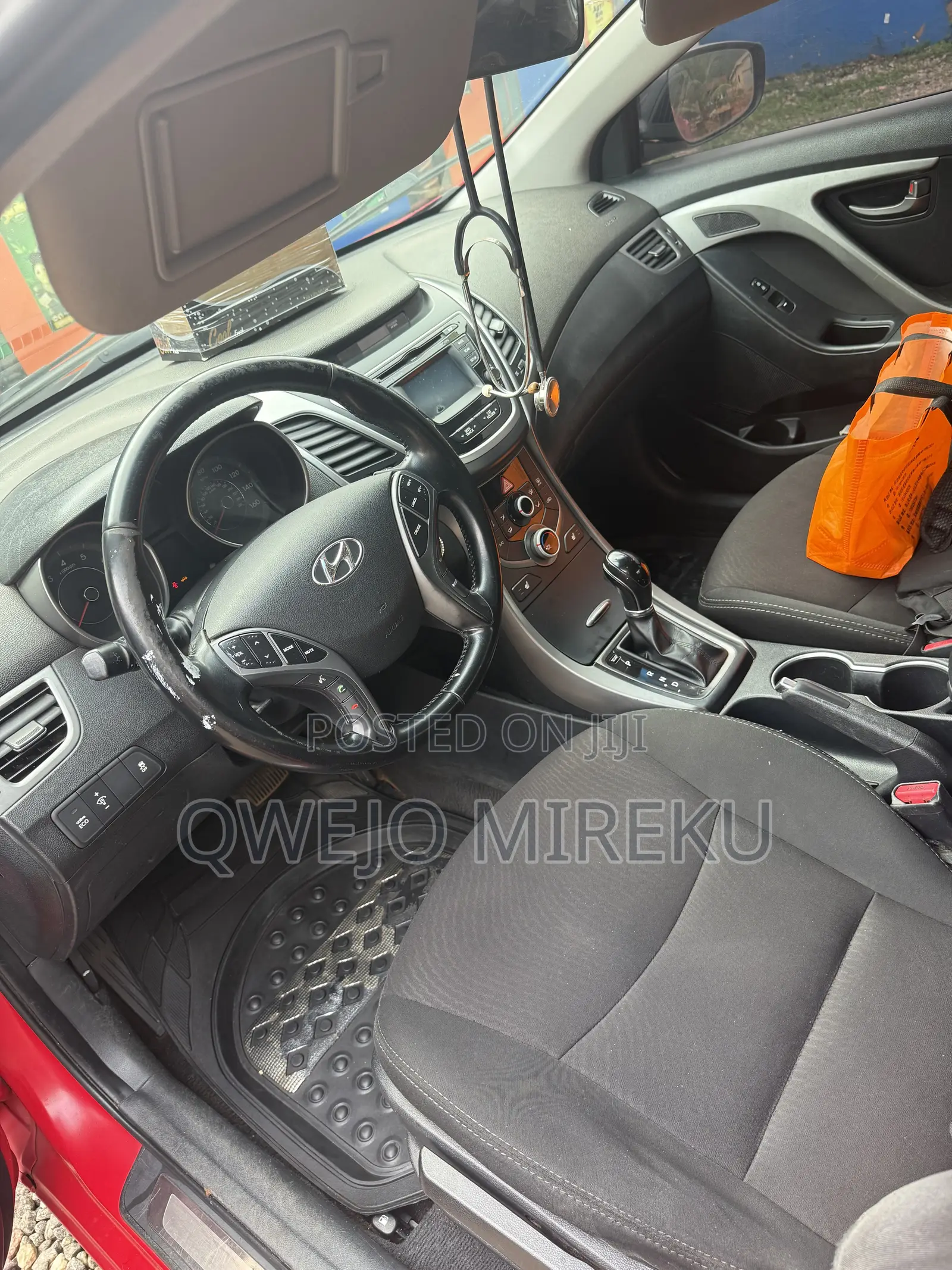 Hyundai Elantra SE Sedan FWD (1.8L 4cyl 6A) 2016 Red