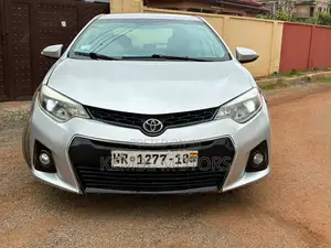 Toyota Corolla 2015 Silver