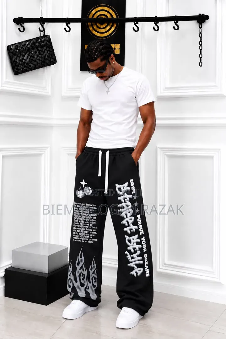 High Quality Single N Double Side Pocket Cargo Pants Available