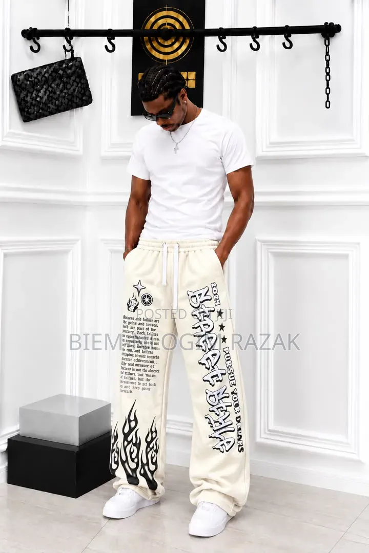 High Quality Single N Double Side Pocket Cargo Pants Available