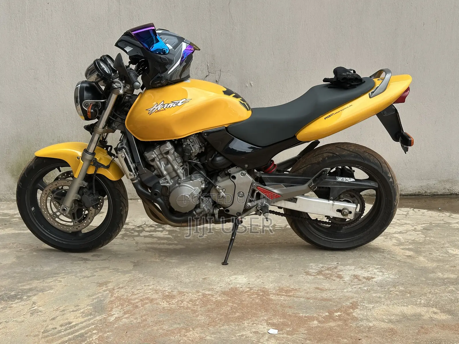 Honda CB 2000 Yellow