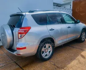 Toyota RAV4 2012 Silver