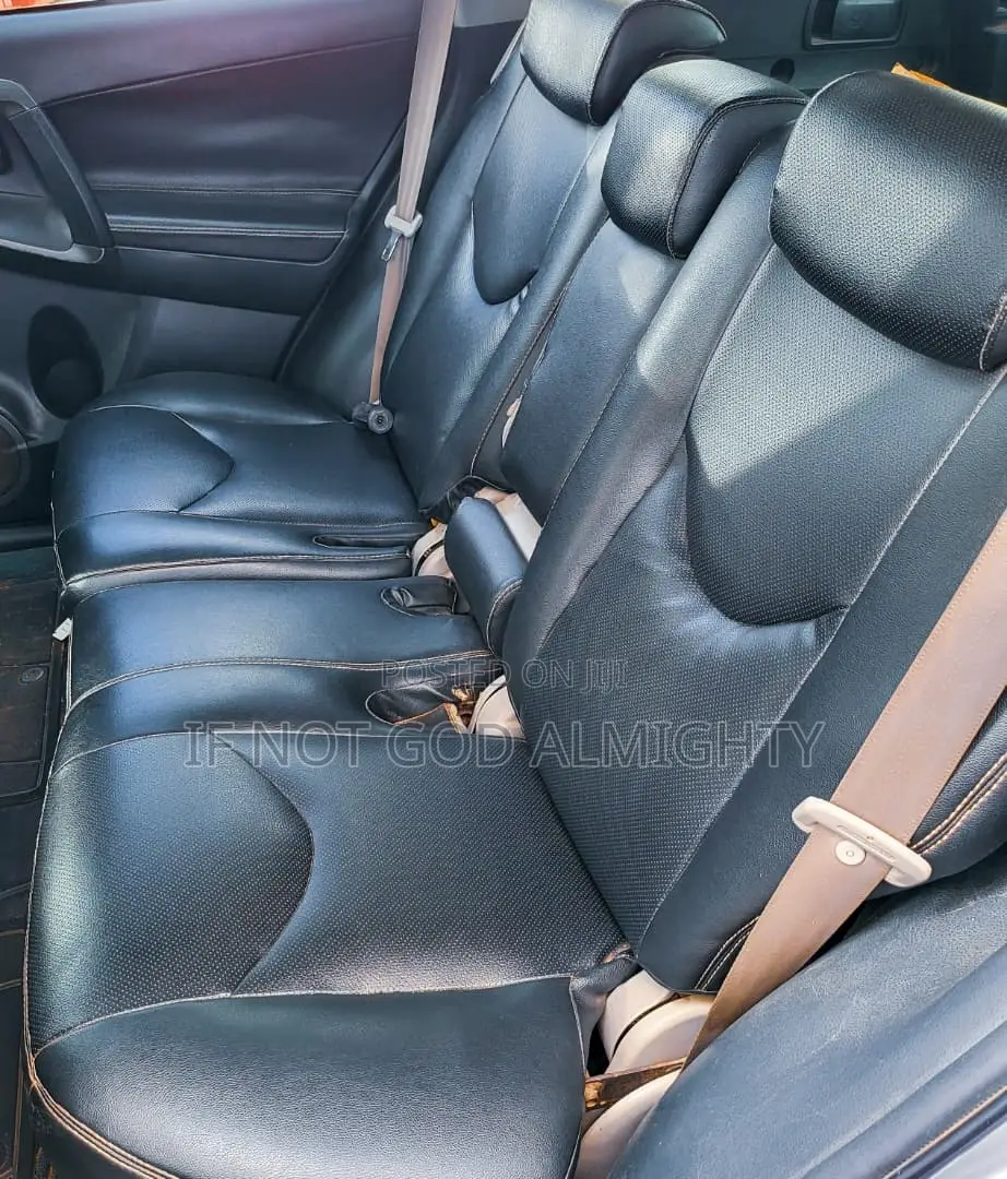 Toyota RAV4 2012 Silver