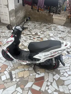 Kymco 2021 White
