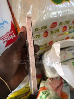 Apple iPhone 13 128 GB Pink