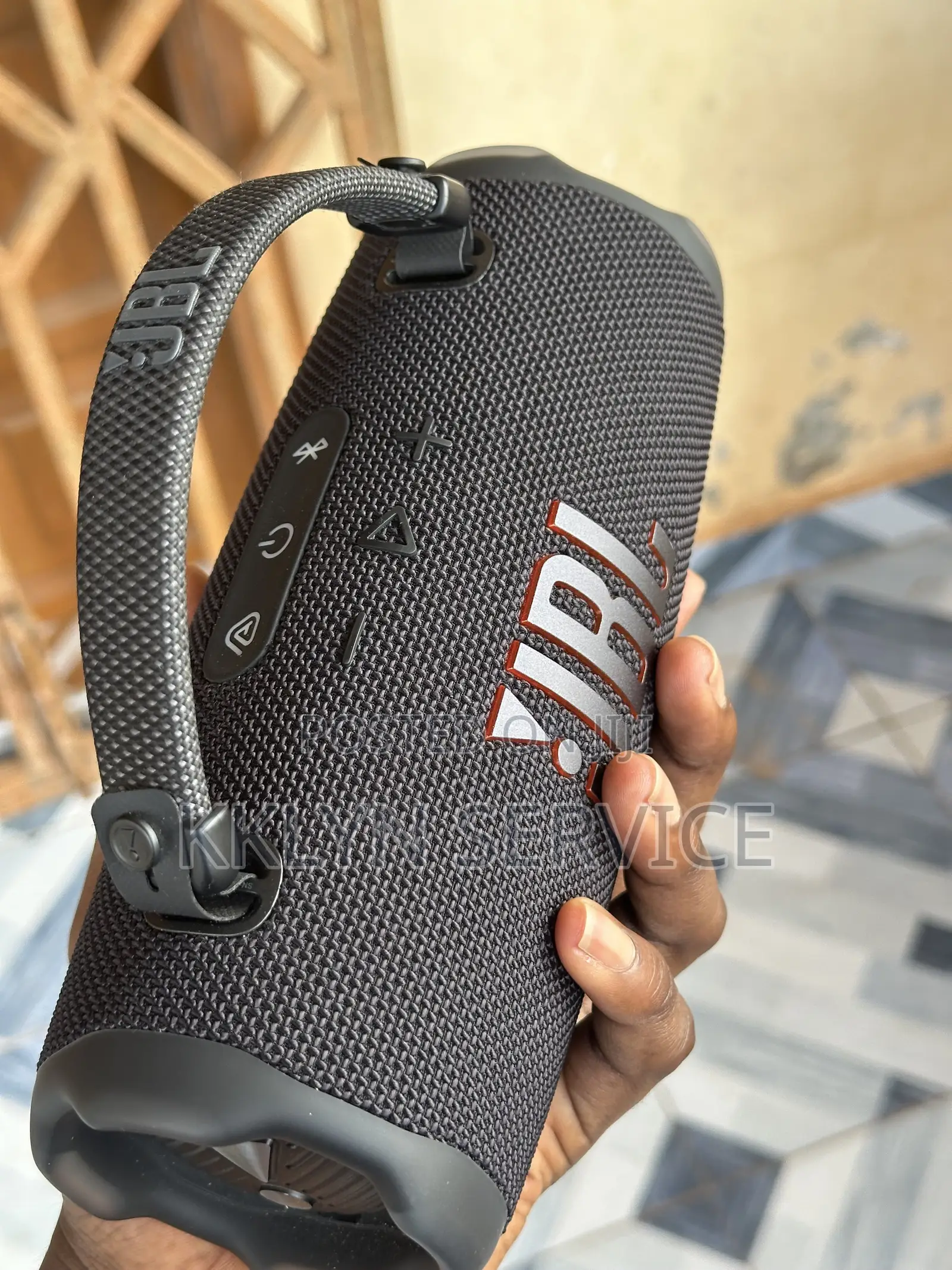 JBL Charge 6
