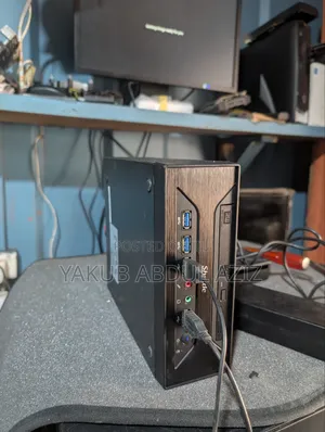 Desktop Computer Asus 8GB Intel Core i3 SSD 4T