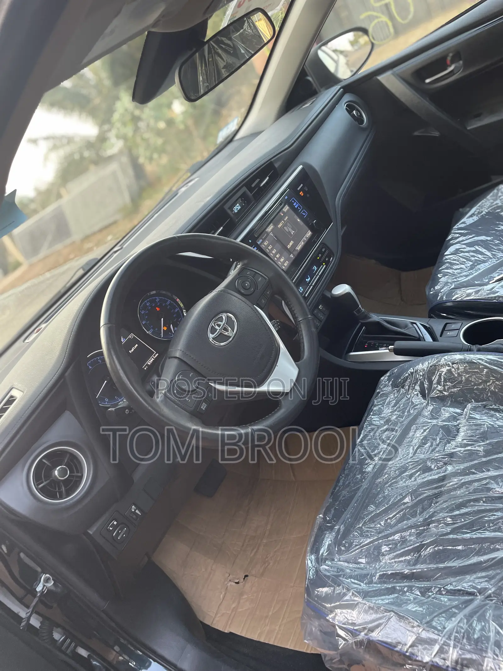 Toyota Corolla XSE 4dr Sedan (1.8L 4cyl CVT) 2017 Black