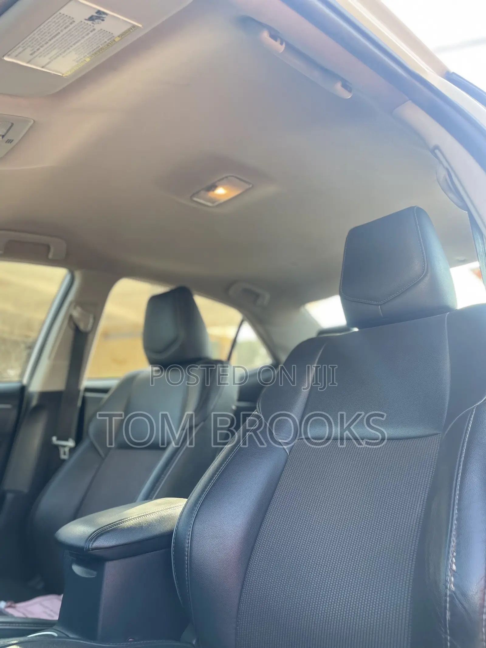 Toyota Corolla S 4dr Sedan (1.8L 4cyl CVT) 2015 White