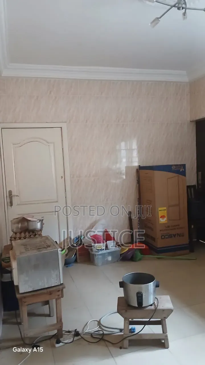 8bdrm House in Taifa, Post Office Area for rent