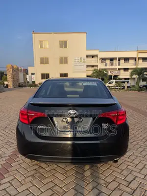 Toyota Corolla SE 4dr Sedan (1.8L 4cyl CVT) 2017 Black