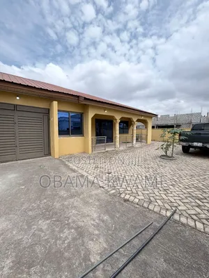 5bdrm House in Laryea Homes, Baatsona Total for rent