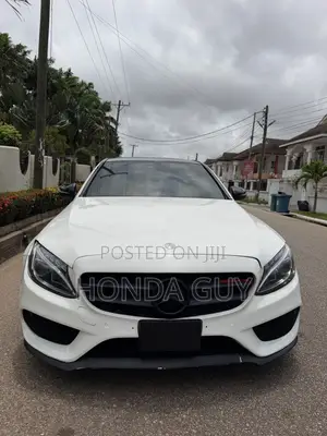 Mercedes-Benz C300 Sport 4Matic Sedan AWD (2.0L 4cyll 7A) 2016 White
