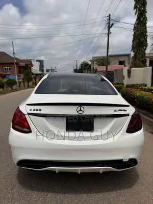 Mercedes-Benz C300 Sport 4Matic Sedan AWD (2.0L 4cyll 7A) 2016 White