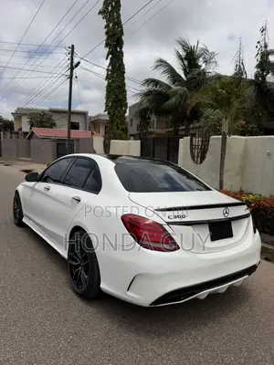Mercedes-Benz C300 Sport 4Matic Sedan AWD (2.0L 4cyll 7A) 2016 White