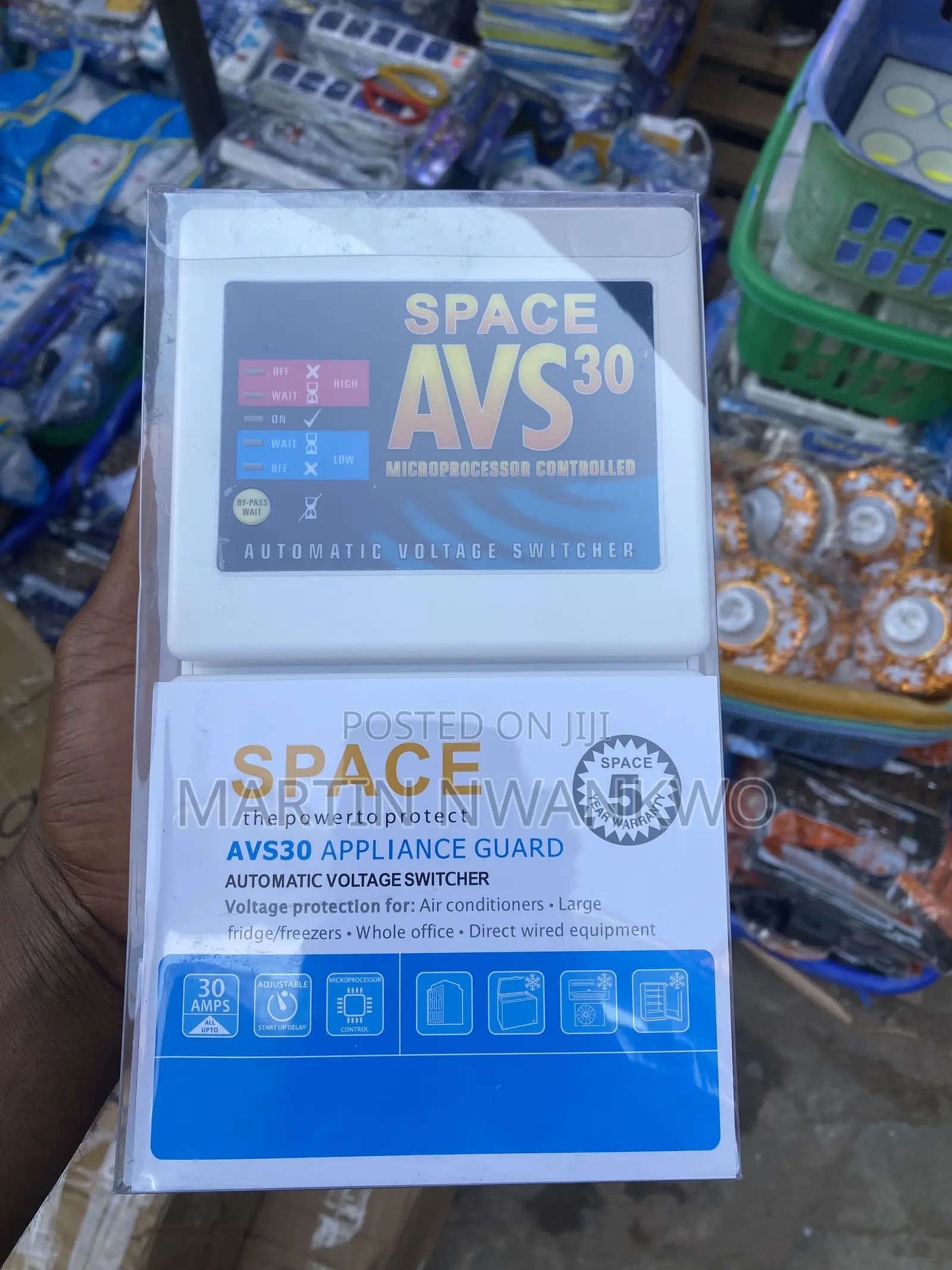 AVS30 Automatic Voltage Switcher