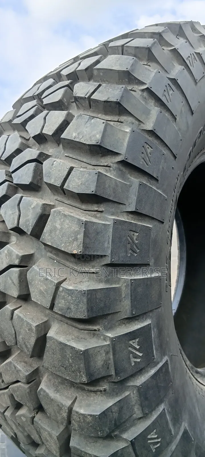 33×12.5R15 Tyres