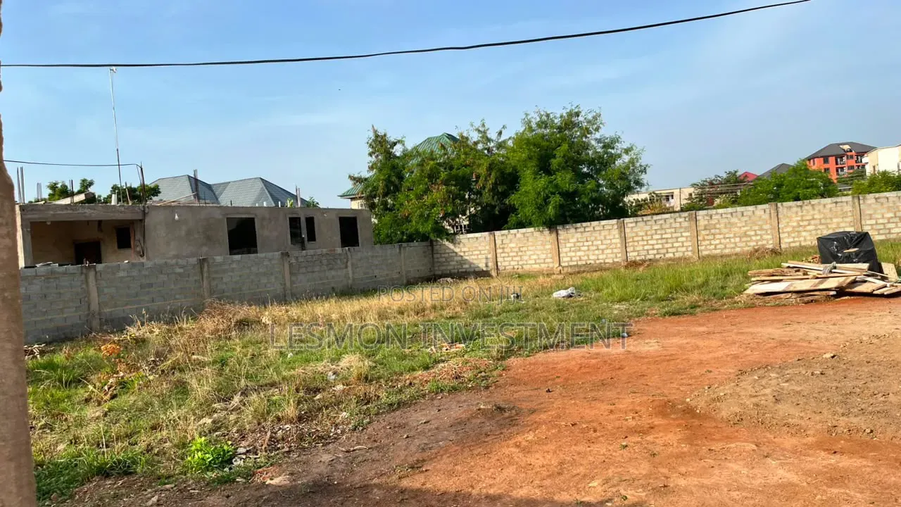 5 Plots of Land at Around Batsonaa Police