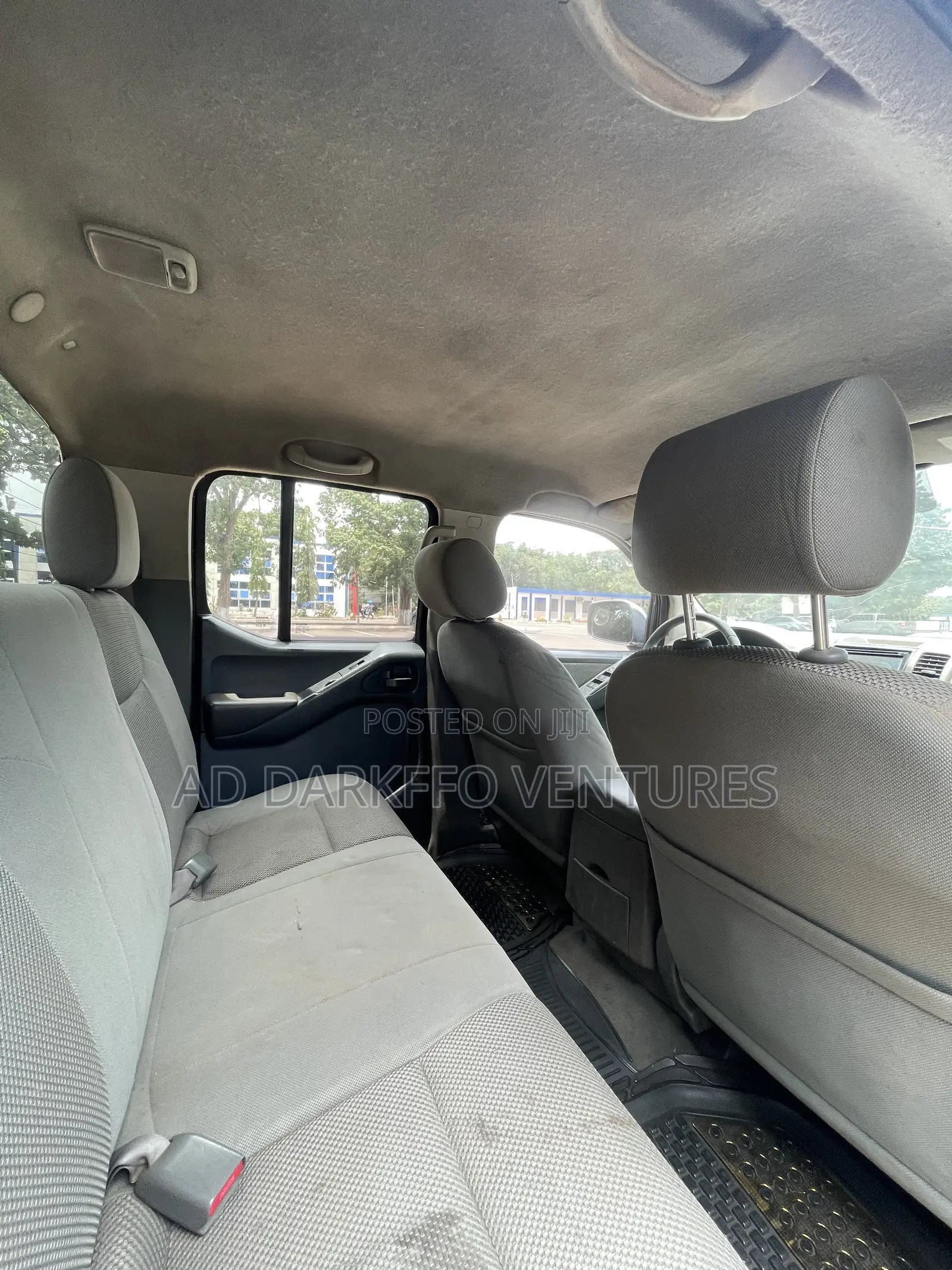 Nissan Navara 2010 Black
