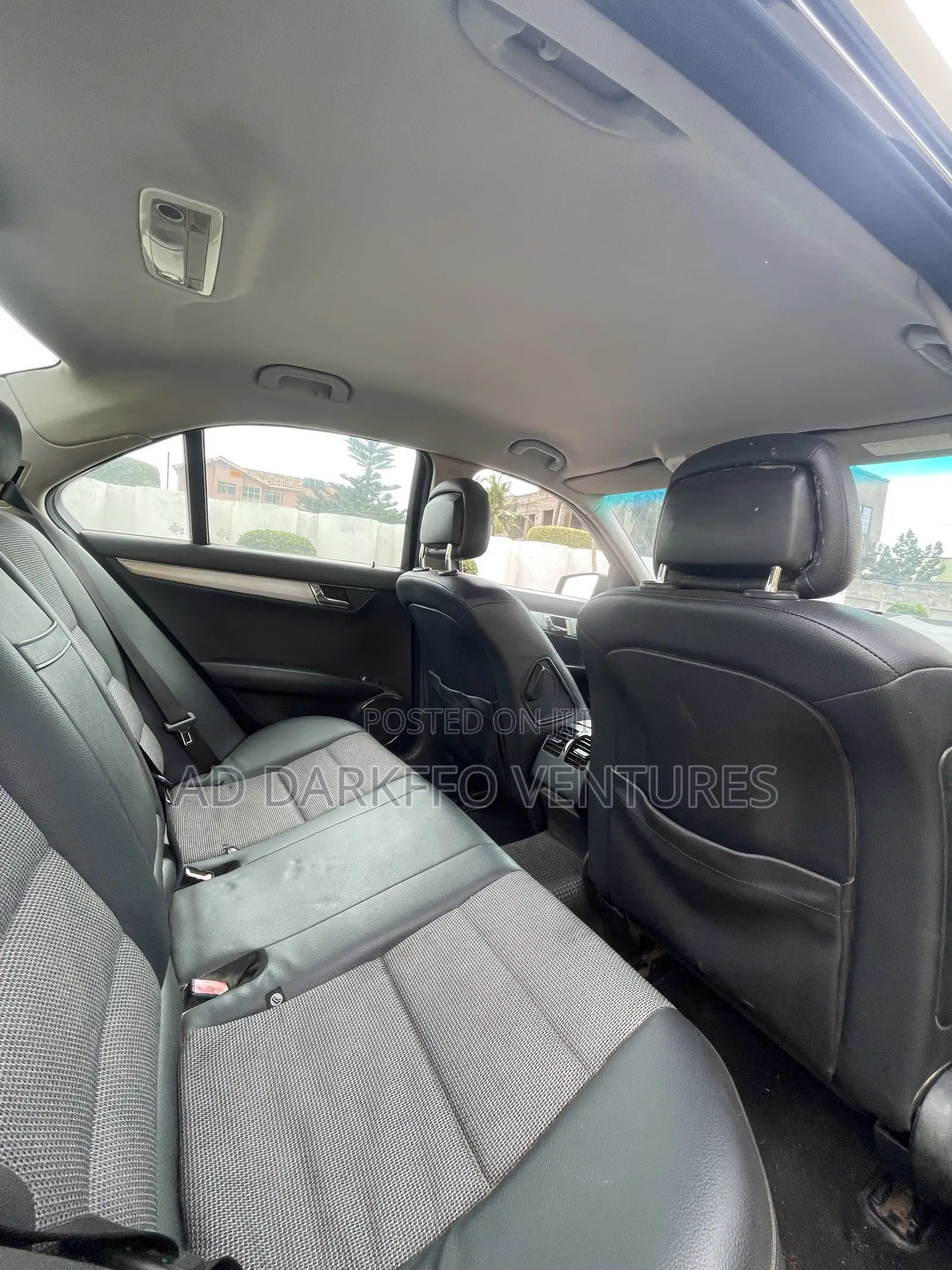 Mercedes-Benz C180 2010 Black