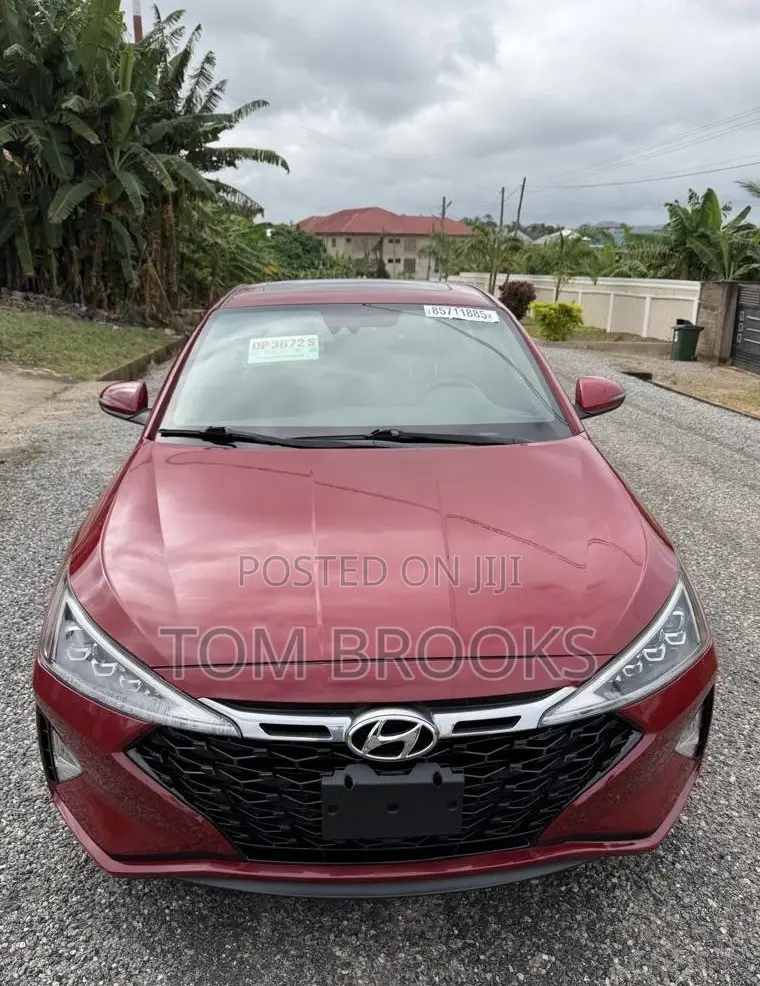 Hyundai Elantra 2020 Red