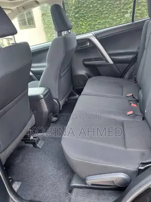 Toyota RAV4 XLE FWD (2.5L 4cyl 6A) 2017 Black