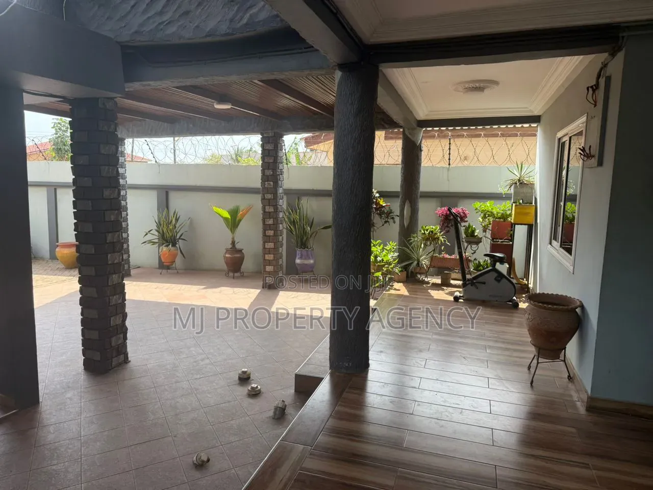 7bdrm House in Community 26 for rent