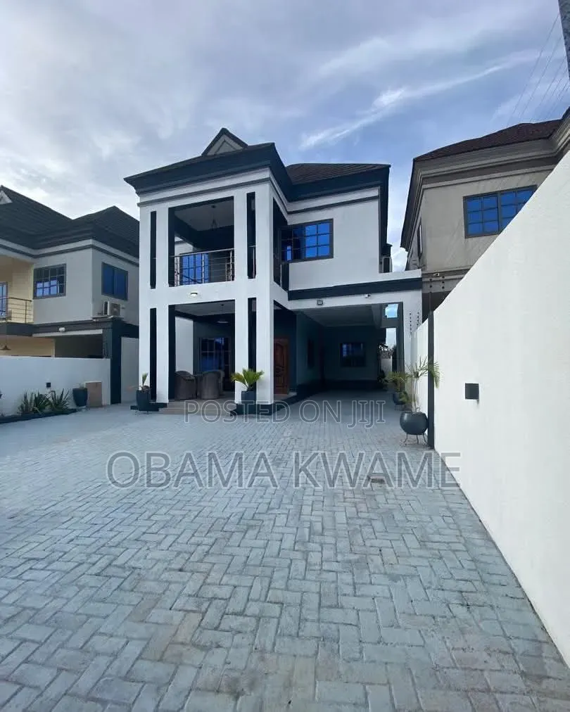 4bdrm House in Laryea Homes, Police Station for sale