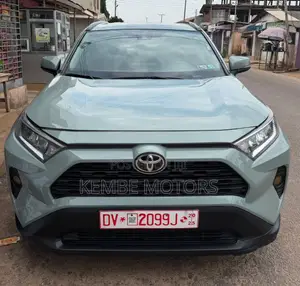 Toyota RAV4 2020 Green