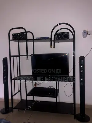 Nice Beautiful Iron TV Stand for Sell