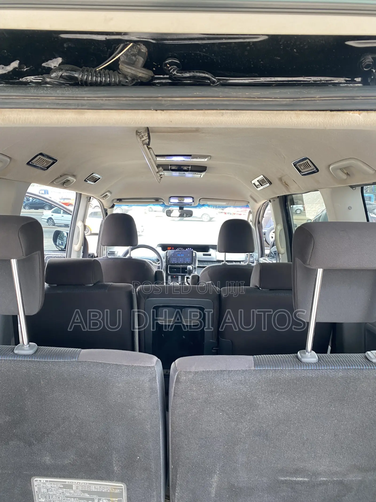 Toyota Voxy X 2WD 8-Seater 2012 Black
