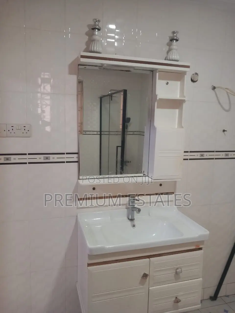 3bdrm Apartment in Spintex for rent