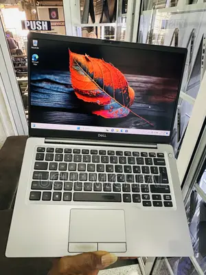 Laptop Dell Latitude 7400 8GB Intel Core i5 SSD 256GB