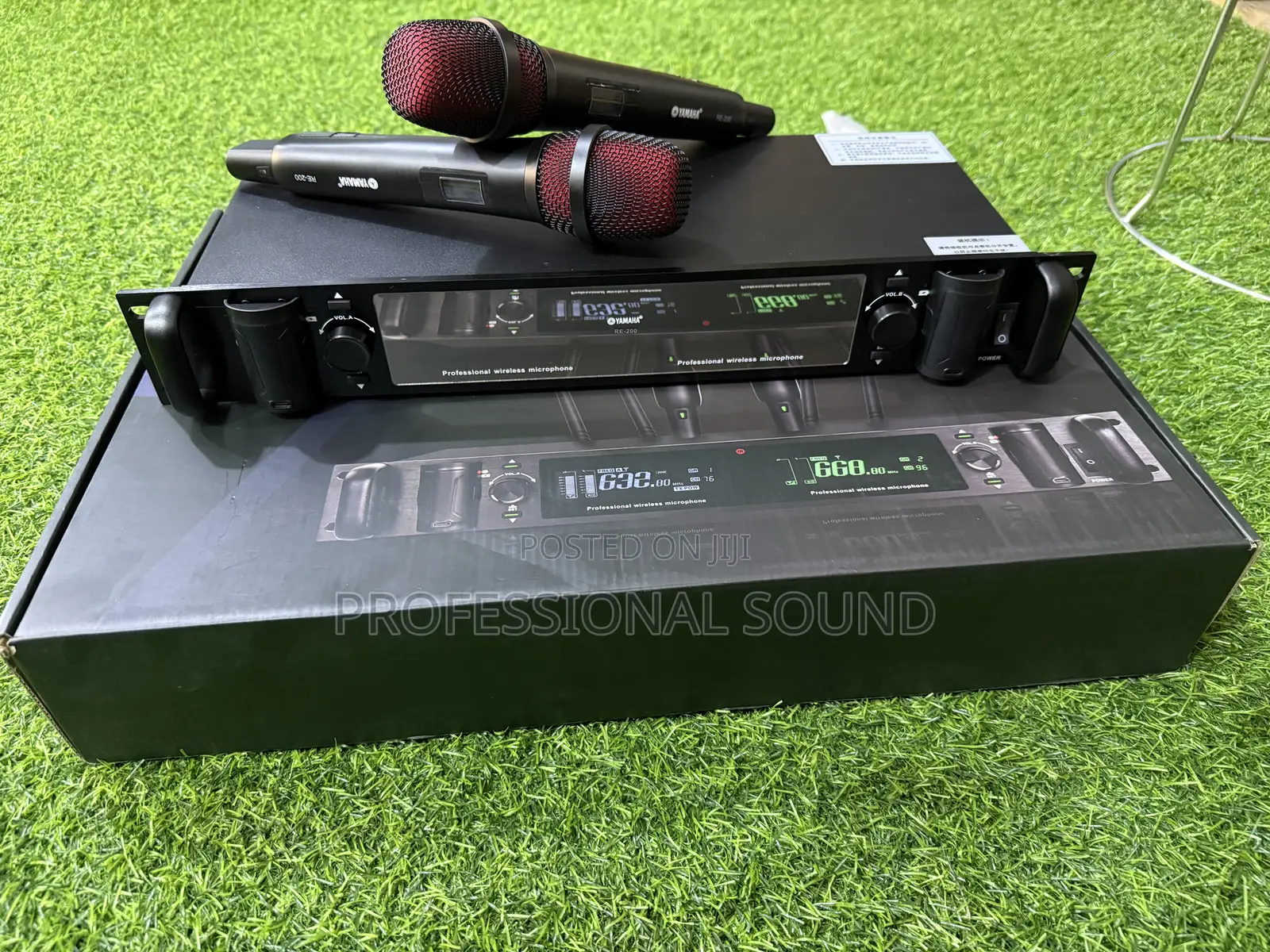 Yamaha RE-200 Dual-Channel Wireless Rechargeable Microphone