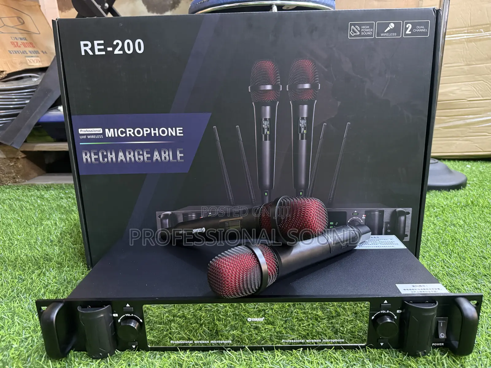 Yamaha RE-200 Dual-Channel Wireless Rechargeable Microphone