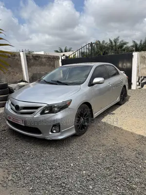 Toyota Corolla S 4dr Sedan (1.8L 4cyl 4A) 2013 Silver