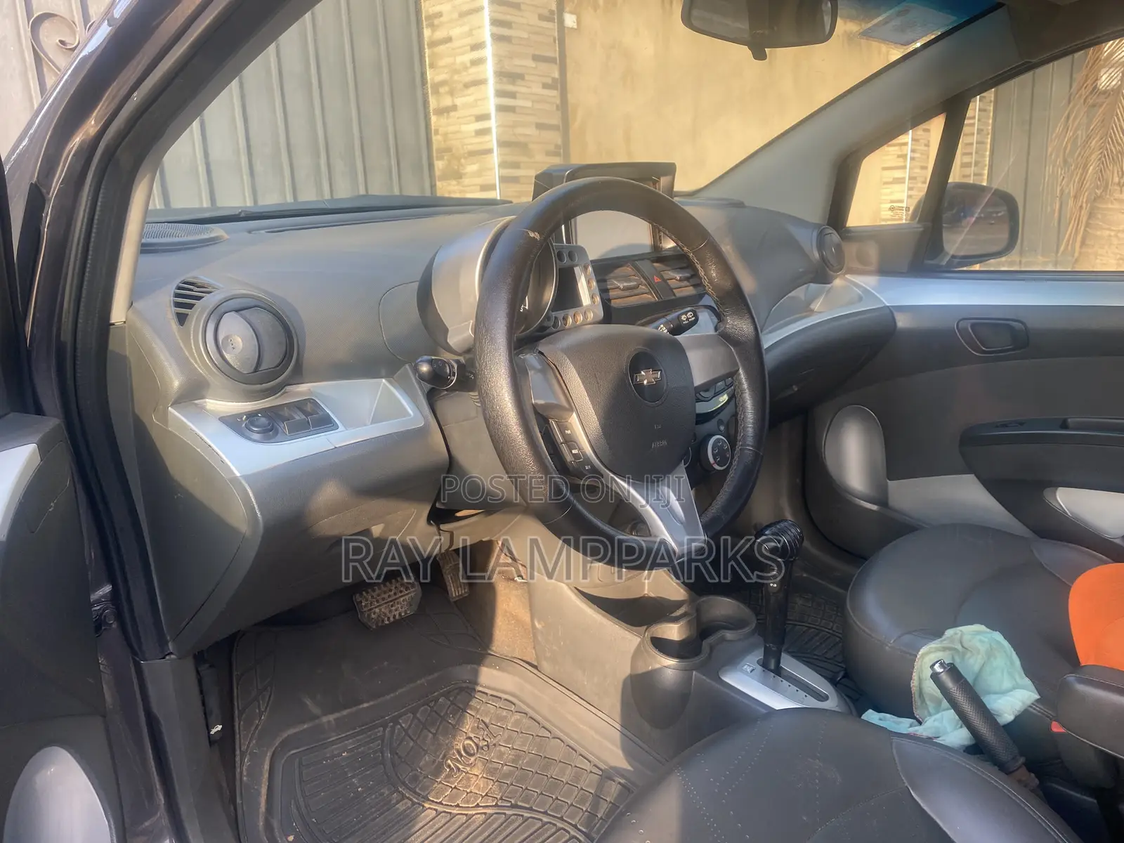 Chevrolet Spark 1LT 2013 Gray
