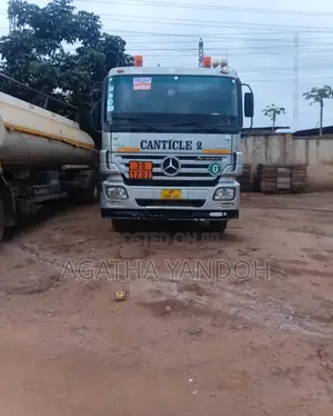 Mercedes-Benz Actros Fuel Tanker
