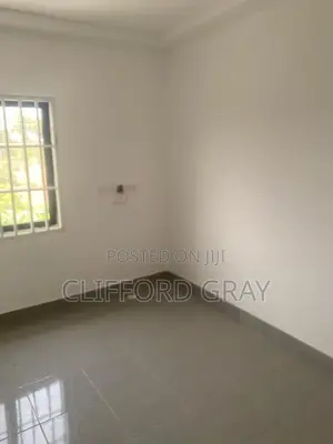 2bdrm Apartment in Kokomlemle for rent
