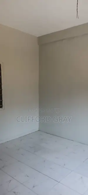 2bdrm Apartment in Kokomlemle for rent