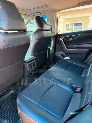 Toyota RAV4 XLE AWD 2020