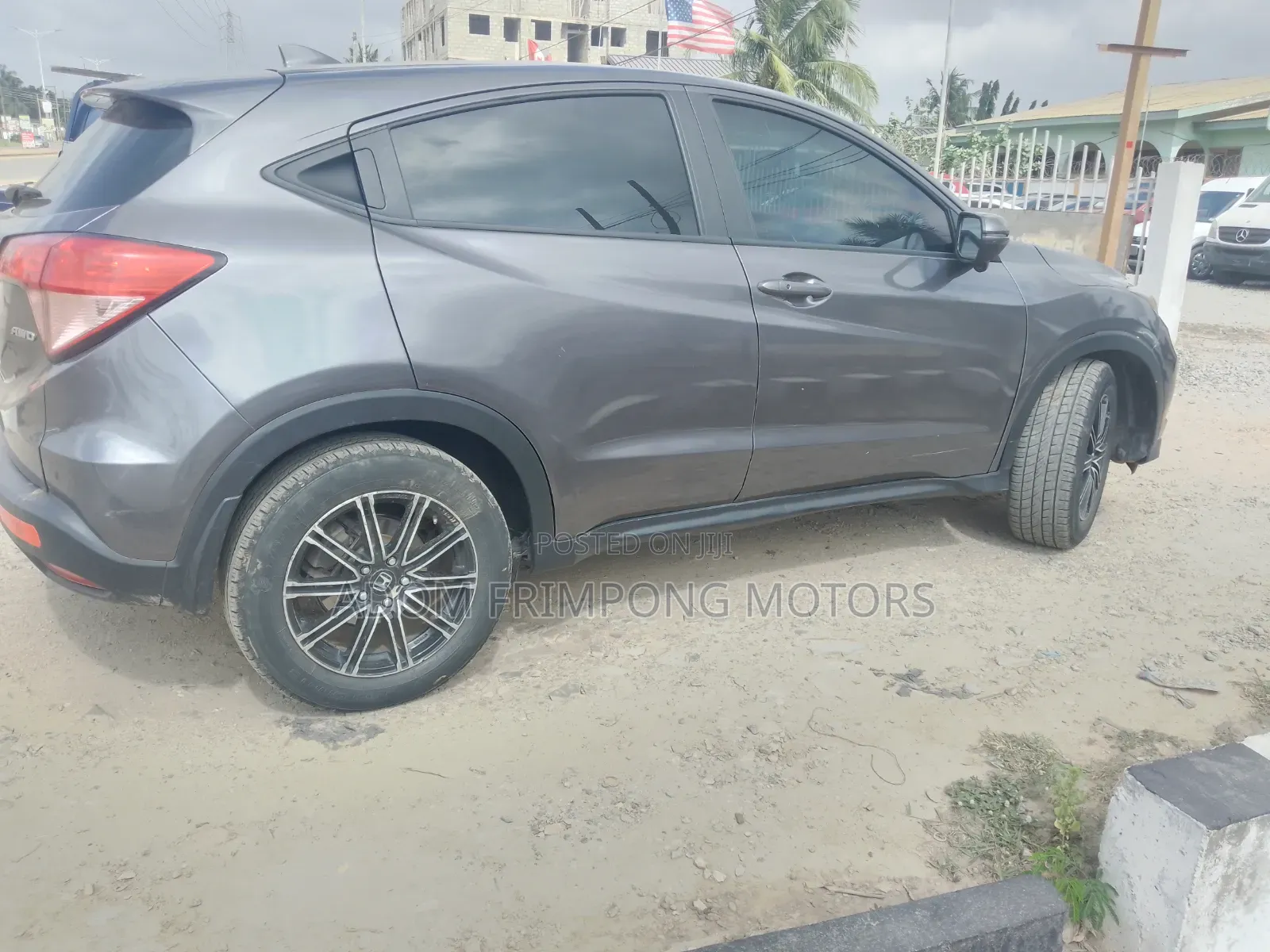 Honda HR-V 4dr SUV (1.5L 4cyl CVT) 2016 Gray