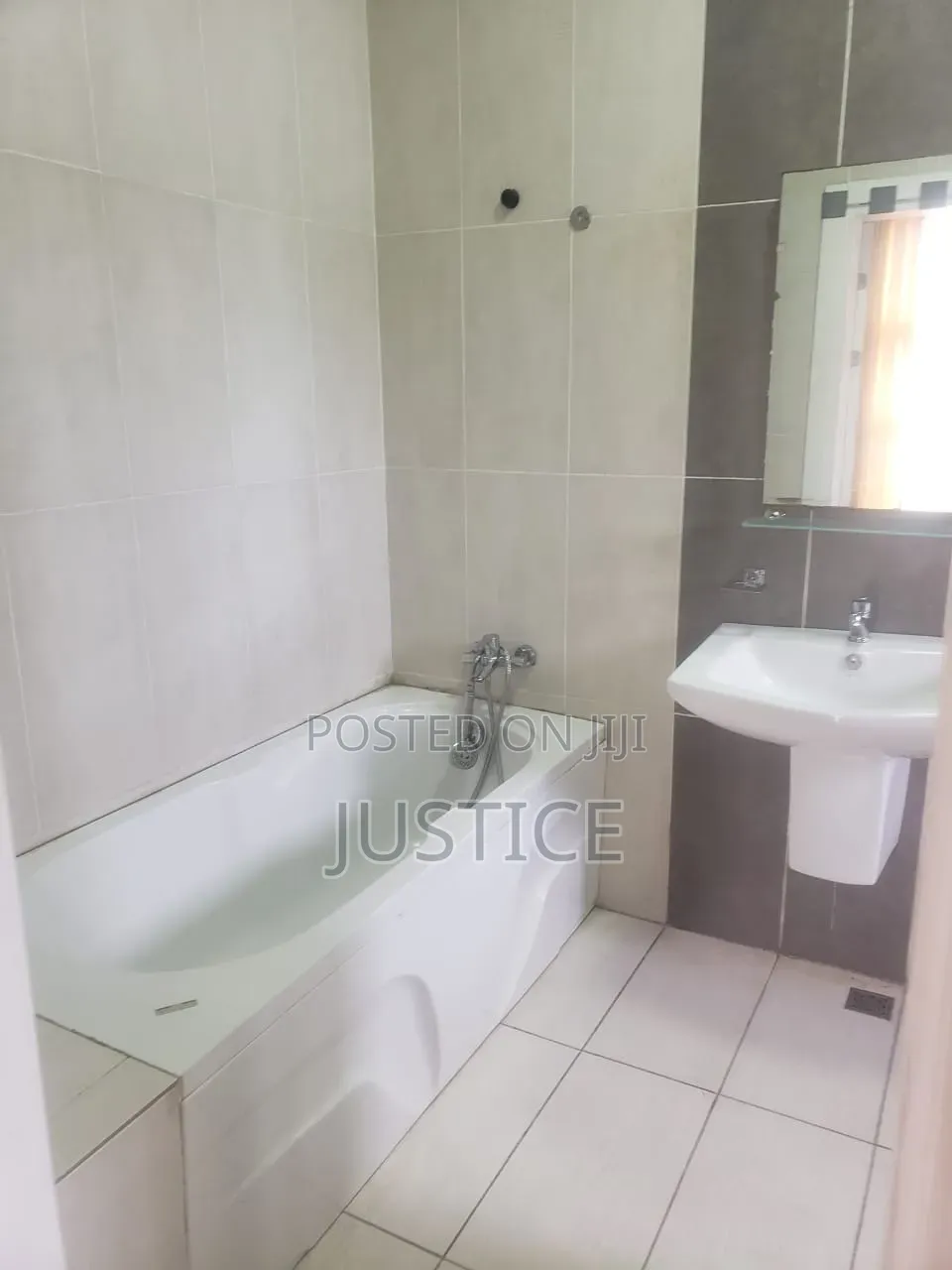 Furnished 3bdrm Apartment in Soul Clinic, US Embassy Area for rent