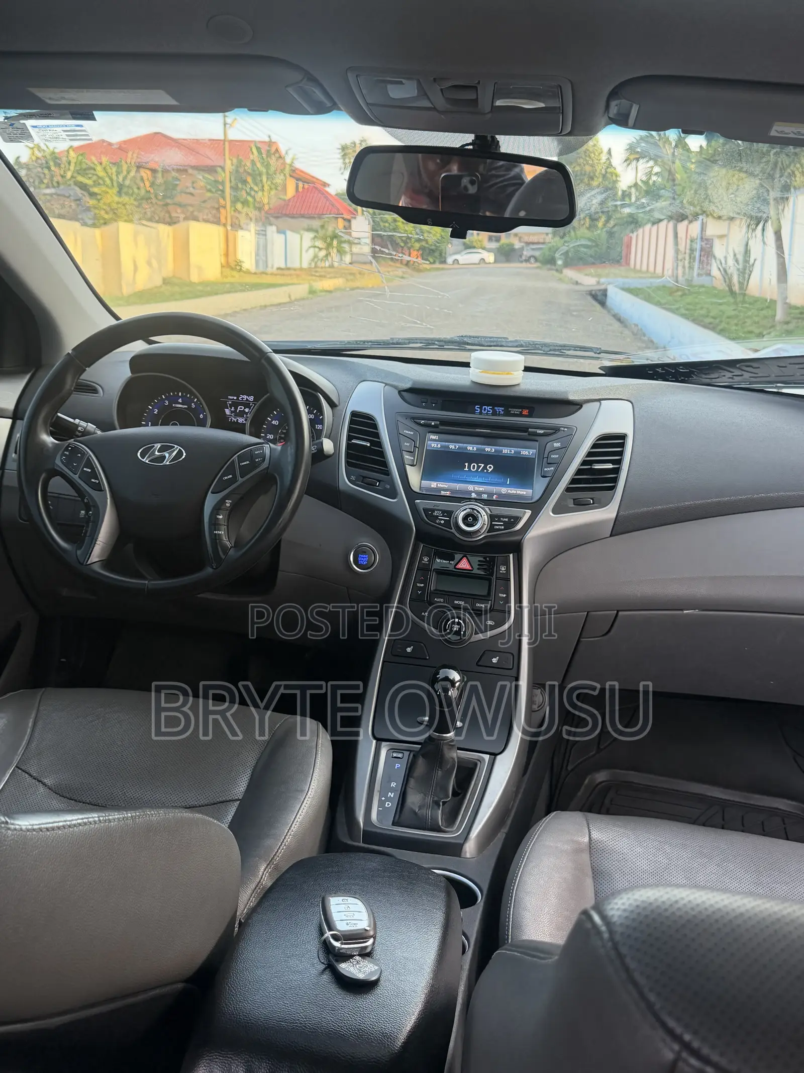 Hyundai Elantra Limited 4dr Sedan (1.8L 4cyl 6A) 2015 Silver