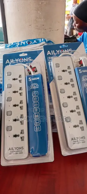 Ailyons 5-Way Power Strip With Individual Switches